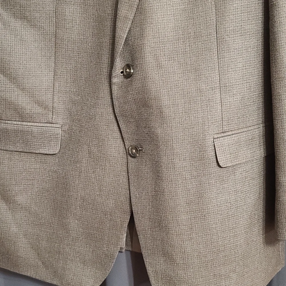 Chaps Mens Suit Coat Silk/Wool Blend‎ Tan/Black Pockets Size 46L EUC
